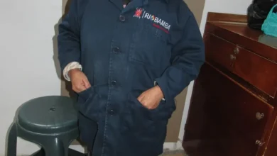 Mujer de baja estatura en Riobamba necesita prótesis especiales