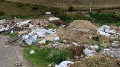 Gidsa realiza limpieza del ingreso al Cerro Casigana en Ambato.