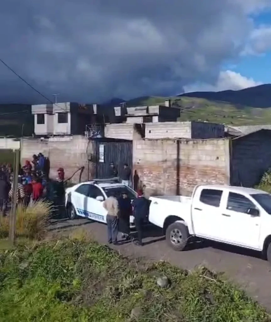 Efectivos de la Policía Nacional, propietarios y comuneros llegaron a Quinual La Merced