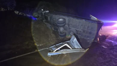 Camión se había estrellado y volcado en el sector de Tixán – Alausí