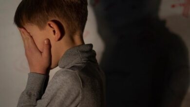 Niño de 2 años disparó por accidente y mató a su mamá