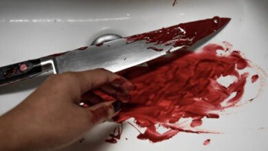 Una joven de 17 años fue apuñalada por su novio en un motel