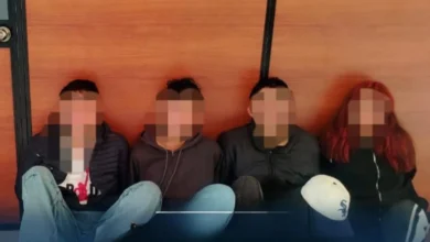 5 detenidos en Latacunga por presunto robo a un policía.