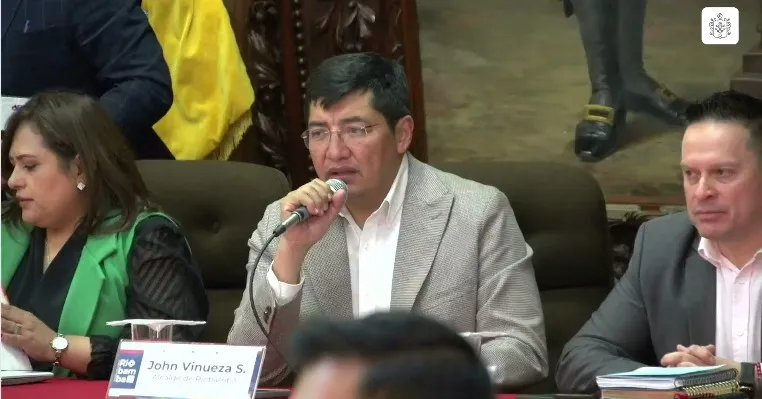 6 concejales dejaron sin quórum al alcalde de Riobamba