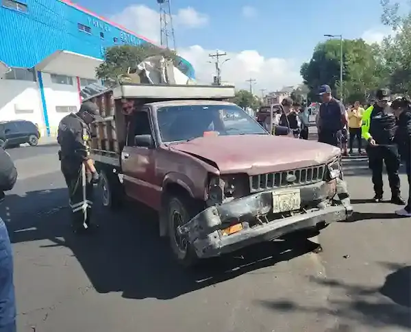 En este vehículo se movilizaba el sujeto, que intentó huir a pie dejándolo por el estadio