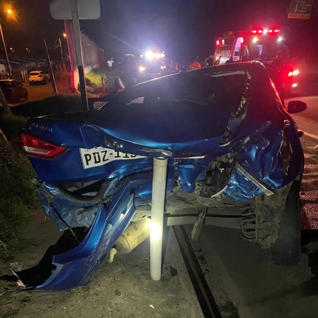 Accidente de tránsito en Latacunga deja un hombre herido.