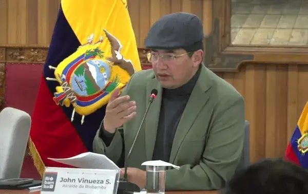 Alcalde de Riobamba presenta ordenanza para el emprendimiento