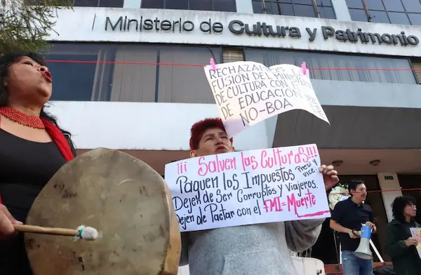 Artistas de Ecuador rechazan fusión de Ministerio de Cultura