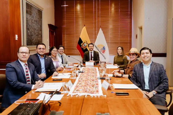 Asamblea rechaza reforma de Díaz sobre edad para tener sexo