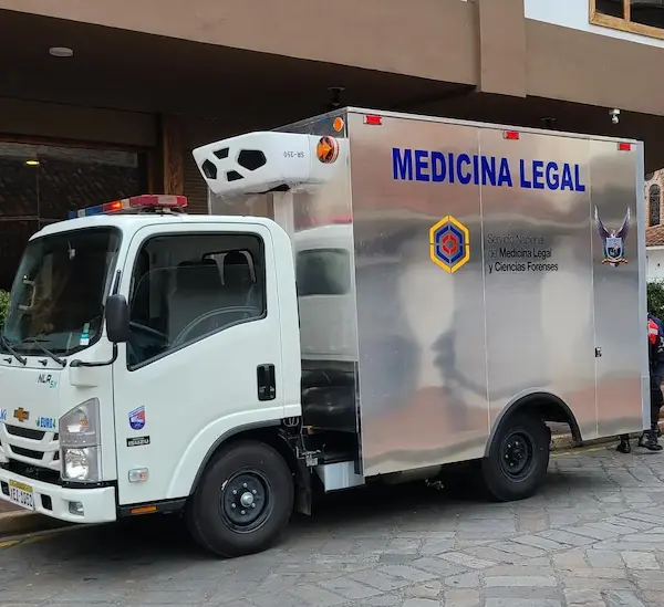 Joven estudiante murió tras caer de un segundo piso en Riobamba.(FR)
