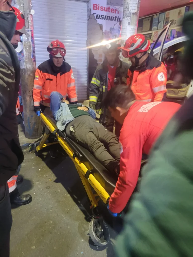 Los heridos fueron auxiliados por el Cuerpo de Bomberos de Riobamba
