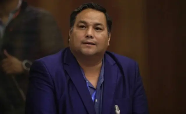 Asambleísta correísta rompe con RC y denuncia 'cacería de brujas'