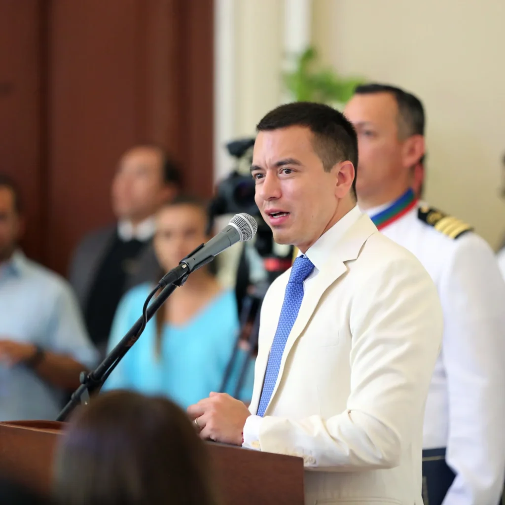 Daniel Noboa anuncia primera consulta popular el 14 de diciembre