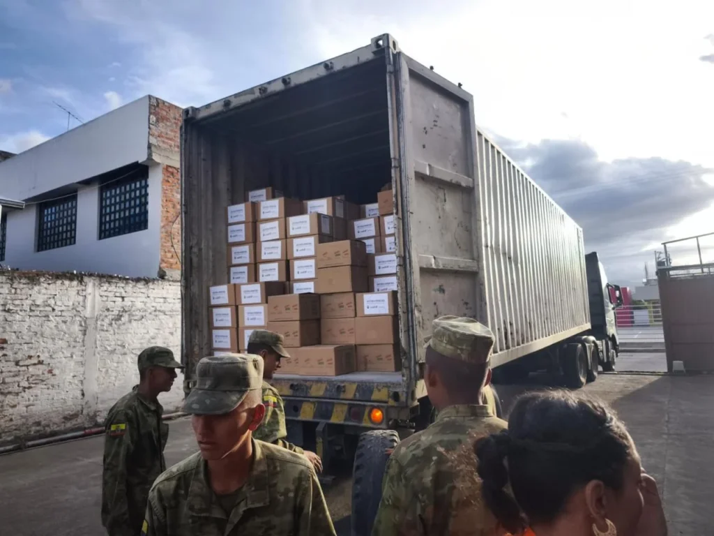 Insumos de ayuda desde Riobamba.