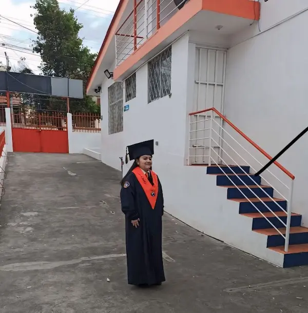 El amor de un padre creó un colegio para su hija