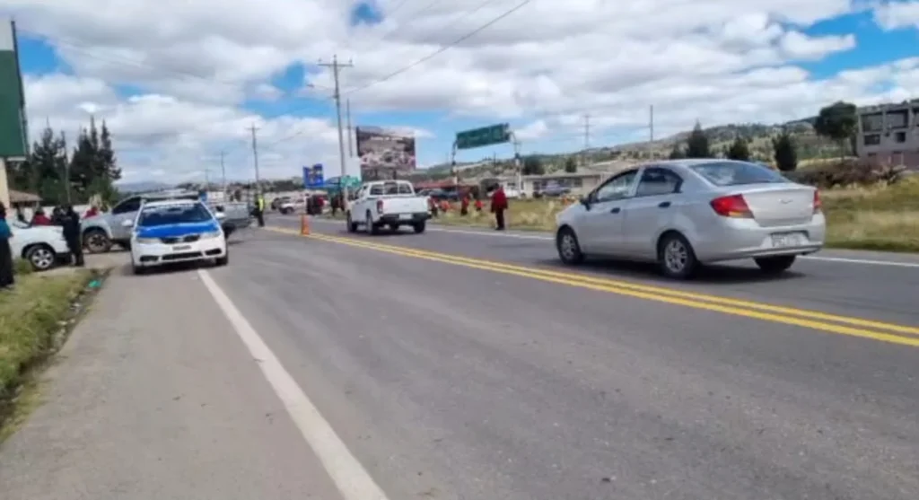 La Policía Nacional adoptó el debido procedimiento y, luego, trasladó el cadáver hasta el Centro Forense 'San Pedro de Riobamba'
