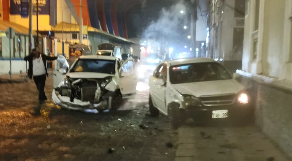 La foto borrosa y con mano nerviosa es la prueba de la cercanía con el siniestro vial