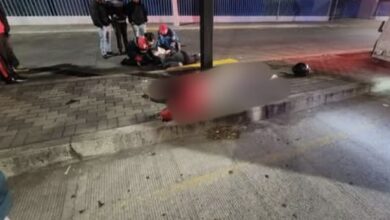 Hombre-muere-en-su-moto-tras-estrellarse-en-Riobamba