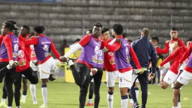 Liga de Quito recibirá 600 mil por el fichaje de Estupiñán al Milan