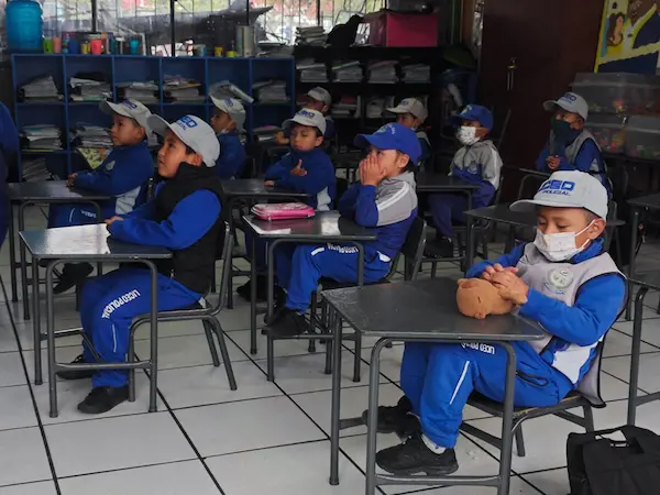Matrículas en línea para escuelas fiscales 2025: guía del Ministerio