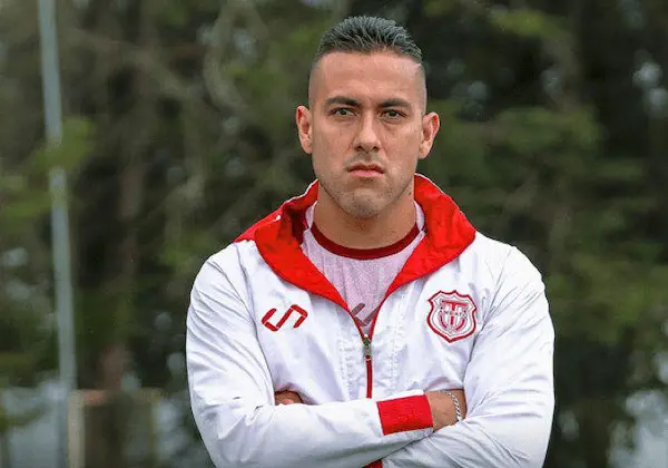 CD Olmedo se refuerza con Luis Chicaiza