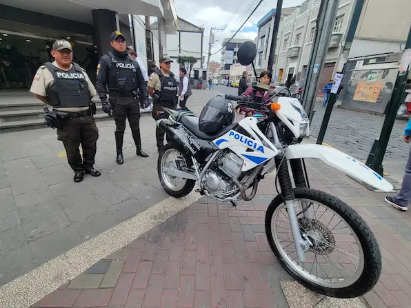 Policía Nacional combate la inseguridad en la zona bancaria