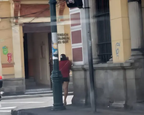 Hombre contrató a trabajadora sexual que le robó USD 520