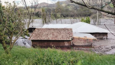 Fuertes lluvias arrasaron casa, terreno y animales en Riobamba