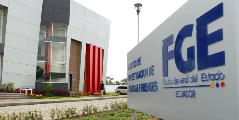 Los cuerpos inertes fueron trasladados hasta el Centro Forense de Santo Domingo de los Tsáchilas para las respectivas autopsias. Hubo consternación general.