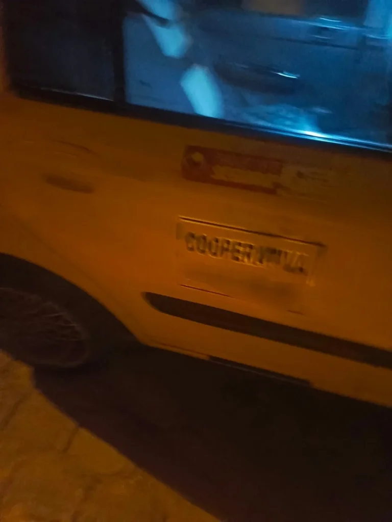 El denunciante grabó parte de la escena y tomó fotos de la cooperativa