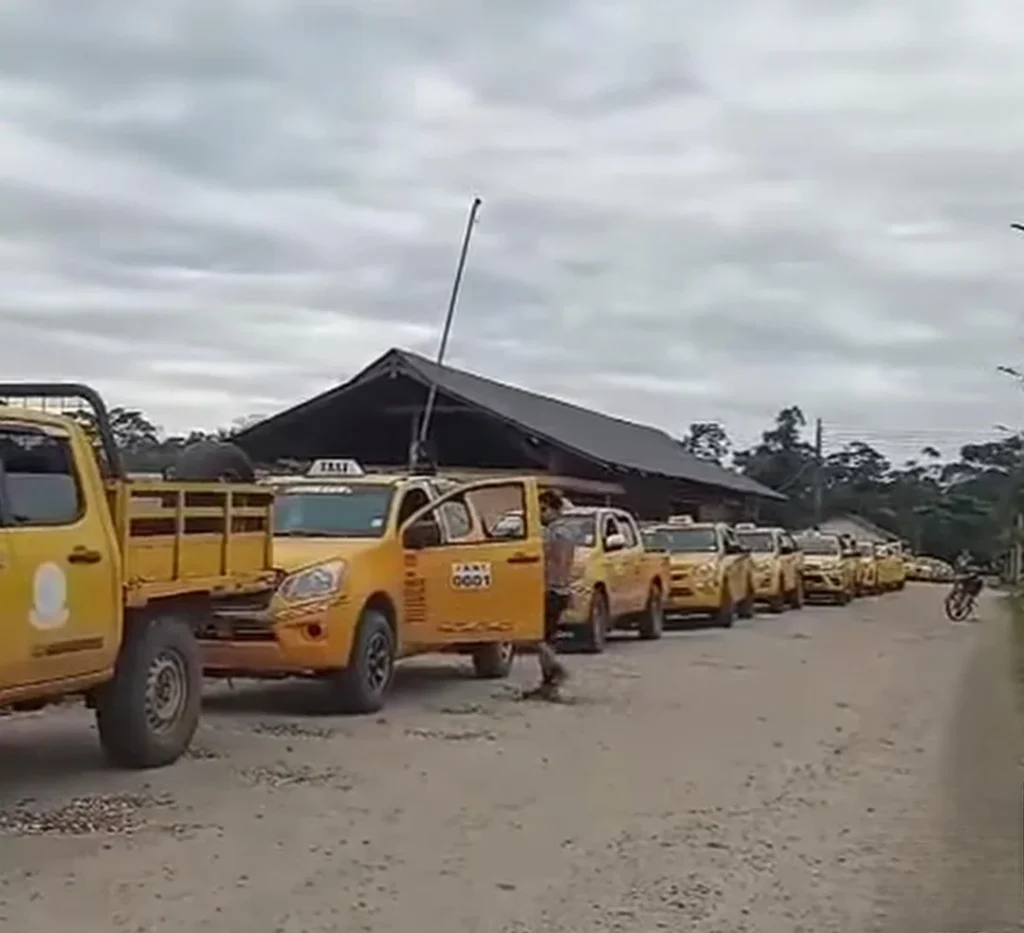 Taxistas en contra de más compañías de transporte en Taisha.
