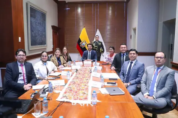 CAL prohíbe contratación de familiares de asambleístas