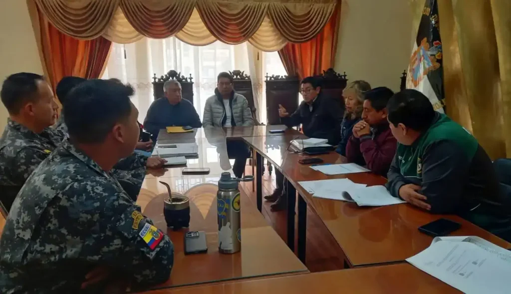 Convenio interinstitucional para fortalecer la seguridad en Guano