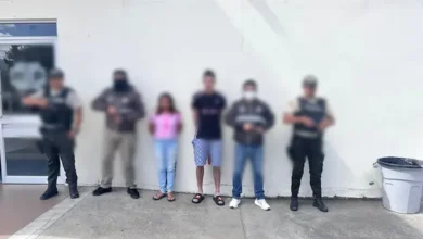 Hombre y mujer detenidos con droga en Riobamba