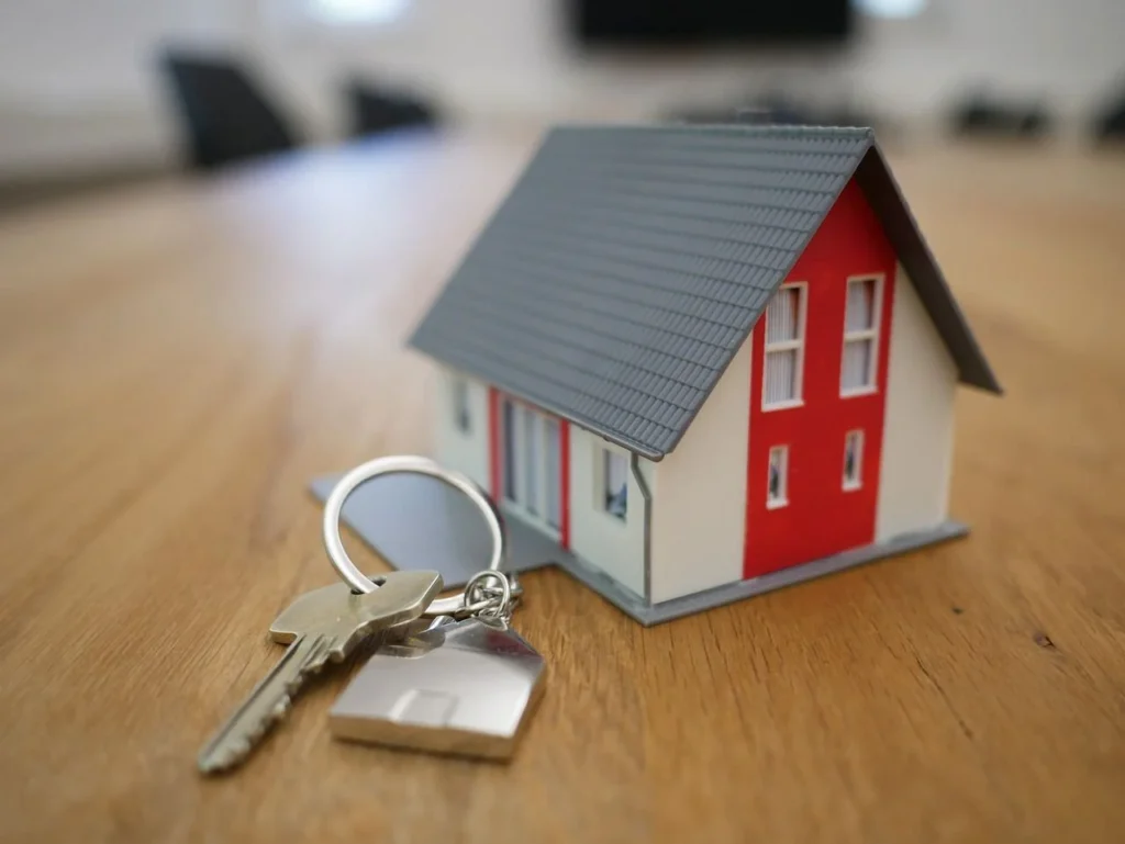 Remates BIESS 2025: cómo comprar casas, terrenos a bajo precio