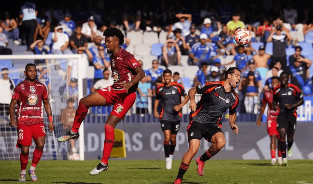 Técnico U, Mushuc Runa y Macará complicados con el descenso