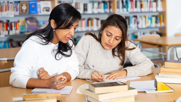 Becas completas para mujeres en Australia 2026