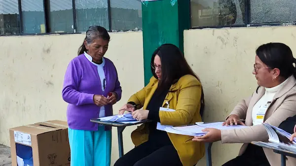 CNE pagos a miembros de mesa 