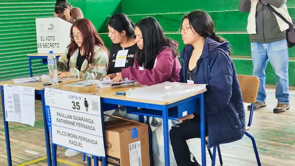 Certificado provisional de votación en Ecuador 2025