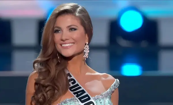 Constanza Báez habla sobre la polémica de Miss Universo 2013.
