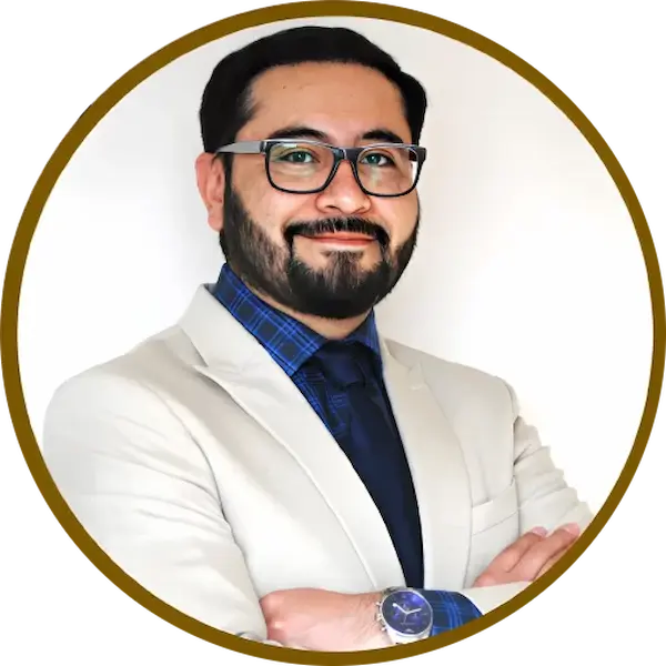Nuevo director médico del IESS Riobamba