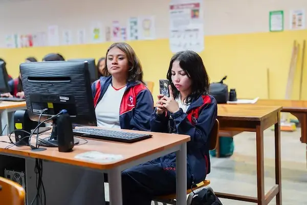 El uso será regulado solo para estudiantes de bachillerato.
