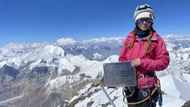 Video de alpinista rusa atrapada, muestra que sigue viva pero se canceló su rescate