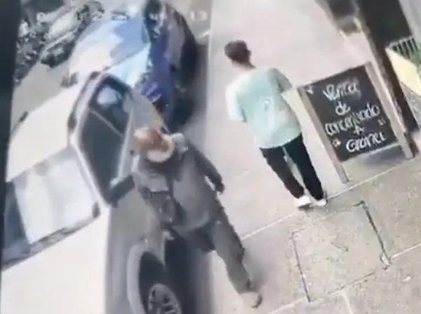 Joven fue asesinado por vagabundo a plena luz del día