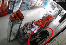 Hombre roba la caja de dinero de una panadería en Caluma.