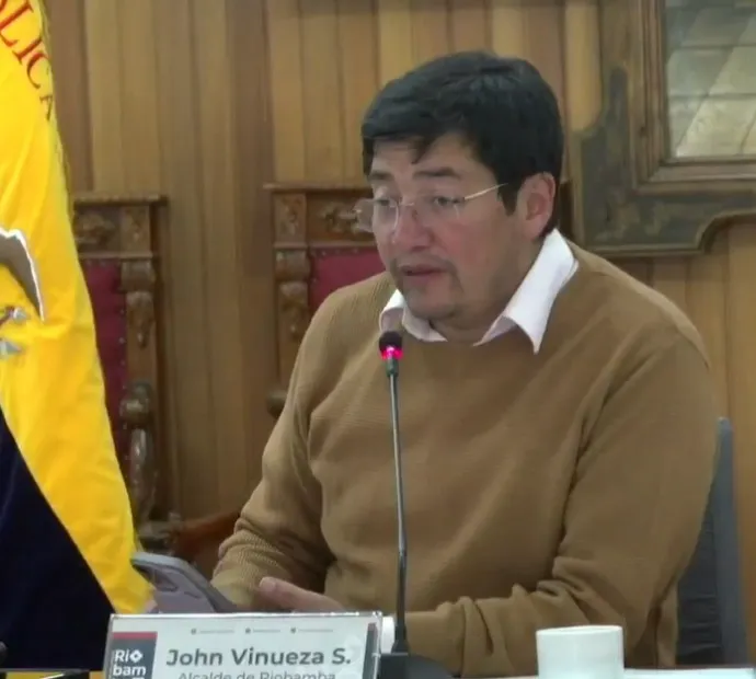 John Vinueza, alcalde de Riobamba.