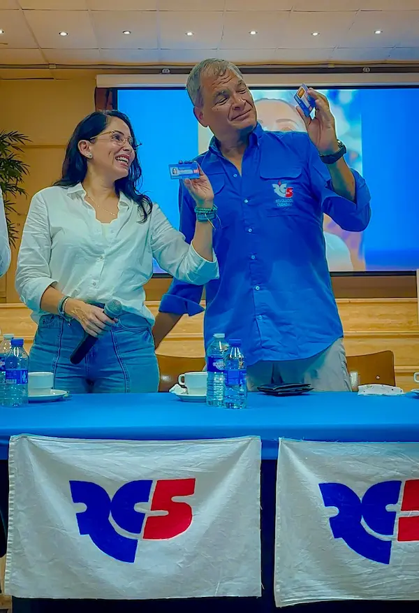 Luisa González cierra gira por Europa y Rafael Correa reconoce derrota