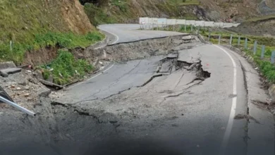 Mal estado de la vía E30 en Cotopaxi causa accidentes.