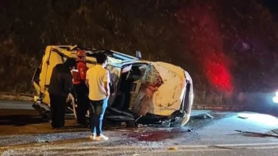 Mujer muere tras chocar contra un poste en Pelileo.