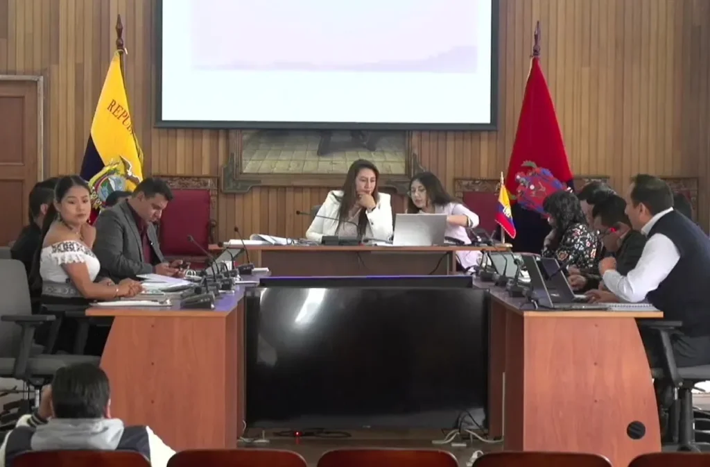 Municipio Riobamba despidió a 42 funcionarios en 2025